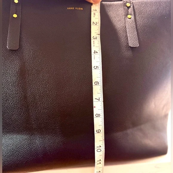 Women’s Anne Klein - Solid Black Faux Leather Tote Handbag - Excellent Condition - Picture 11 of 12